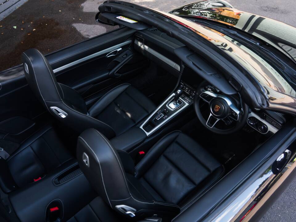 Bild 23/57 von Porsche 911 Carrera (2016)