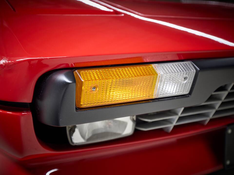 Image 52/97 of Ferrari 308 GTB Quattrovalvole (1983)