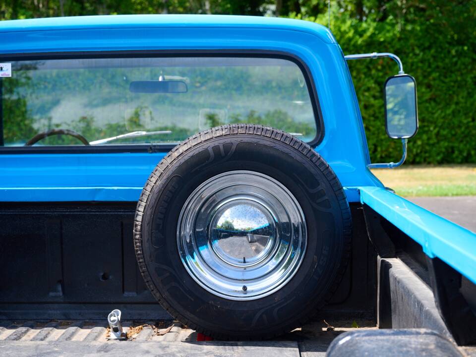 Bild 39/50 von Ford F-100 (1972)