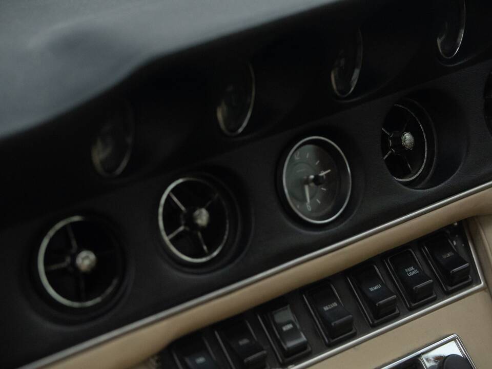 Bild 7/45 von Jensen Interceptor  MK III (1974)