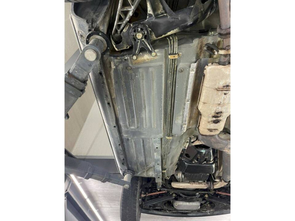 Image 27/36 of Mercedes-Benz 560 SL (1988)