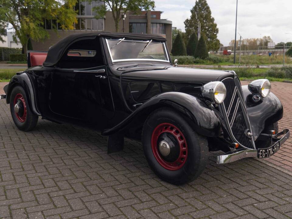 Image 4/6 de Citroën Traction Avant 7 C (1937)