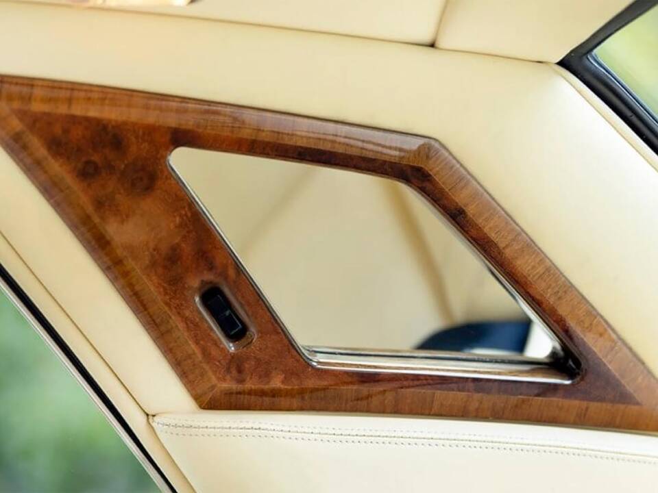 Bild 11/17 von Bentley Brooklands (1994)