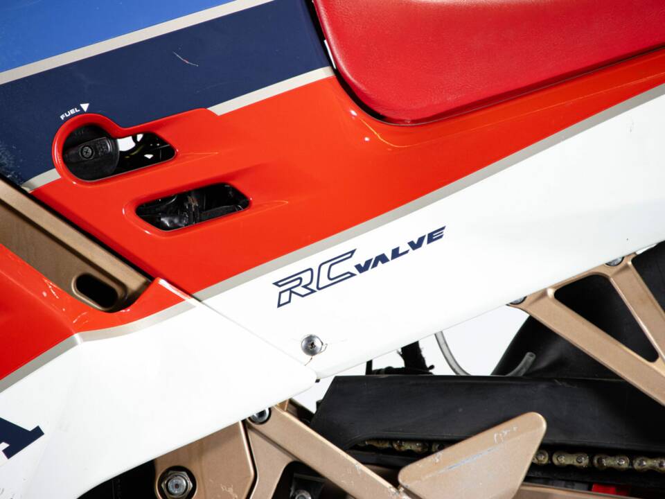Afbeelding 21/49 van Honda NSR 125 R (1989)