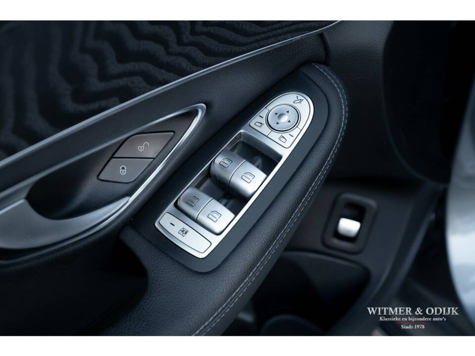 Imagen 17/29 de Mercedes-Benz C 180 T (2016)