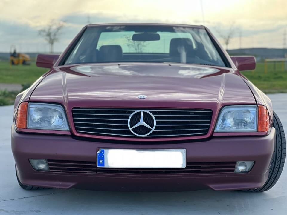 Image 2/30 of Mercedes-Benz 300 SL-24 (1992)