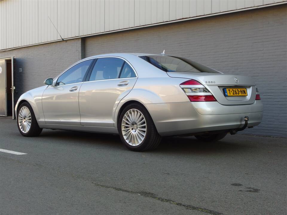 Image 3/98 of Mercedes-Benz S 500 L (2007)