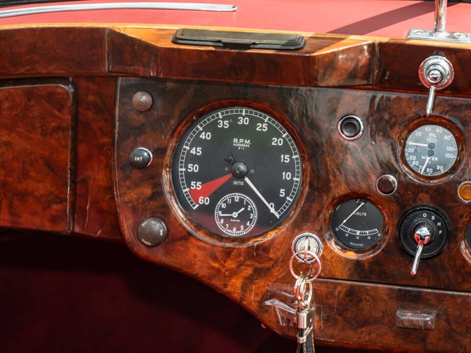 Image 52/58 of Jaguar XK 140 SE DHC (1955)