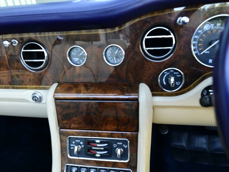 Bild 33/50 von Rolls-Royce Corniche V (2000)