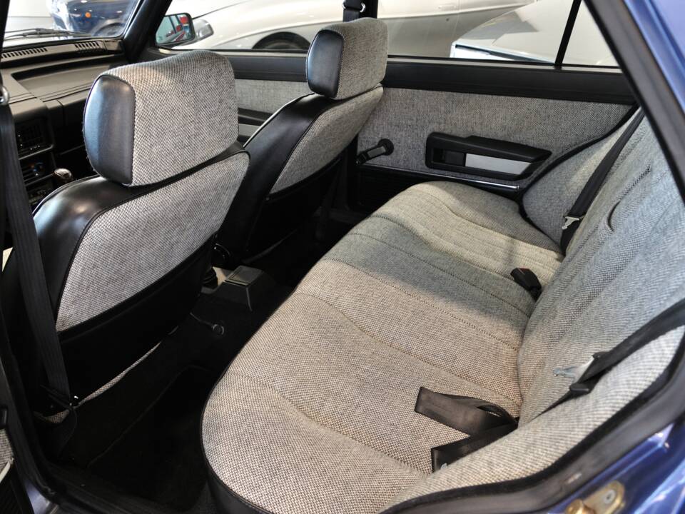 Image 21/29 of Alfa Romeo Giulietta 1.8 (1983)