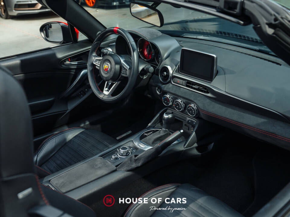 Image 18/24 of Abarth 124 Spider (2017)