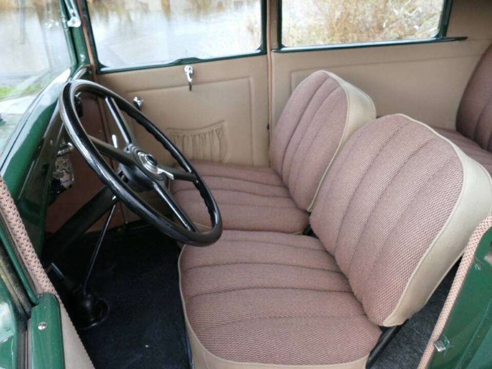 Image 5/13 of Ford Model A Tudor Sedan (1930)