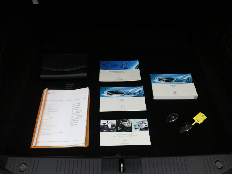 Bild 18/18 von Mercedes-Benz S 63 AMG (2007)