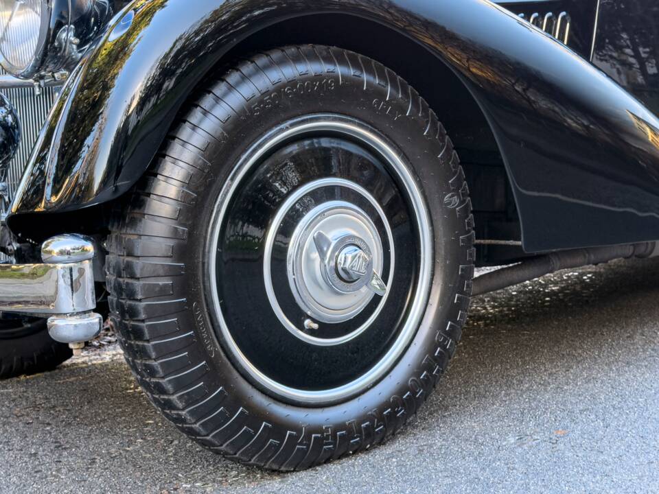 Image 9/21 of Alvis 4.3 Liter Convertible (1938)