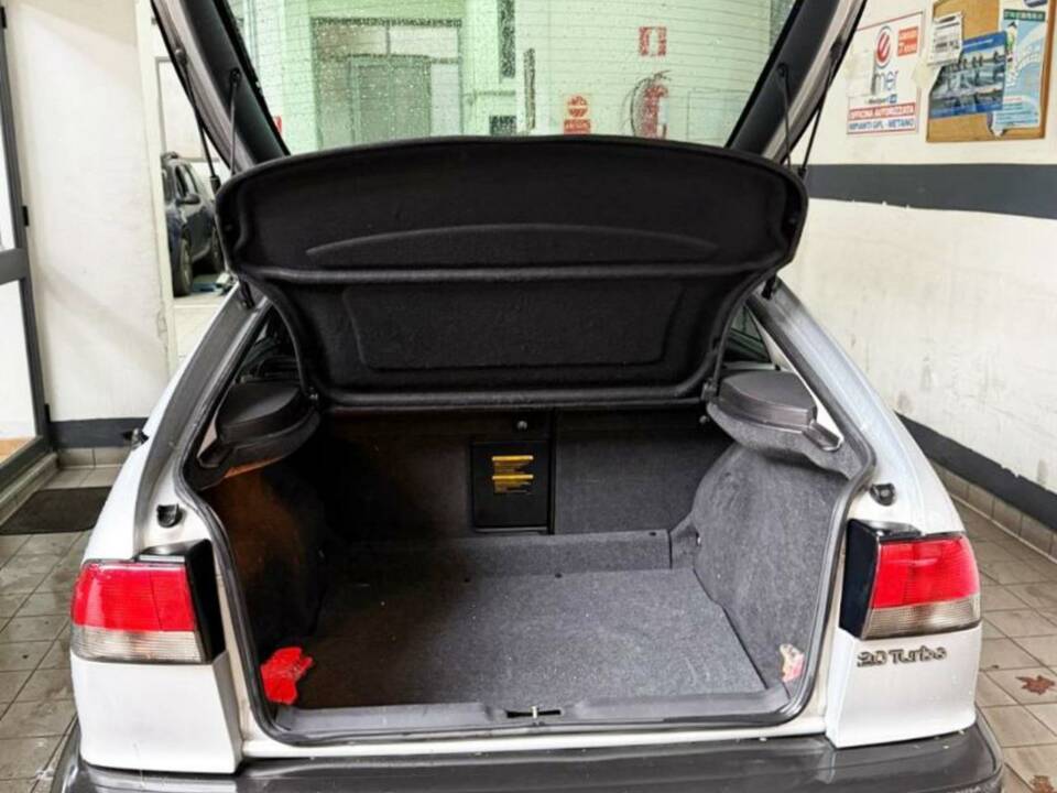 Bild 13/34 von Saab 900 Turbo S 16V (1997)