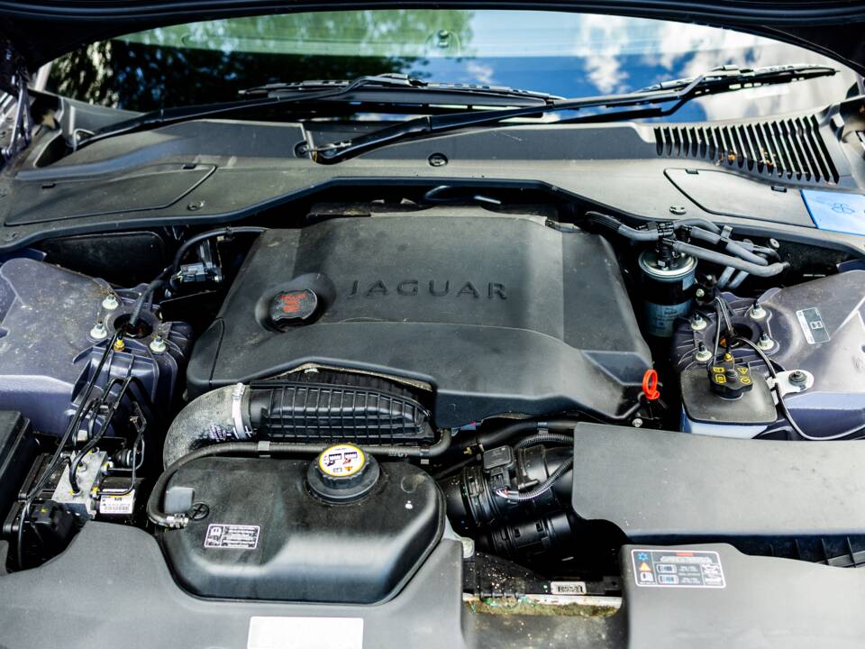Afbeelding 45/47 van Jaguar XJ 2.7 D (2008)
