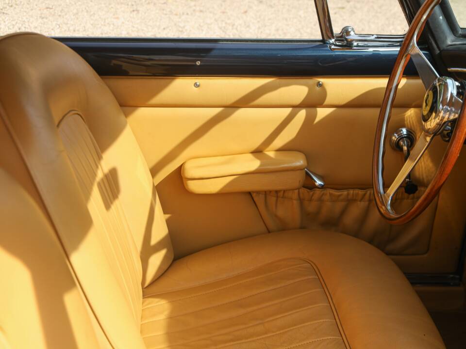 Bild 45/50 von Ferrari 250 GT Pininfarina Coupe (1959)