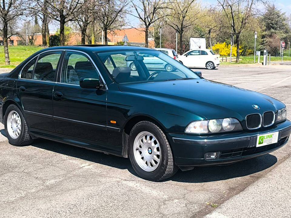 Afbeelding 7/42 van BMW 520i (1998)