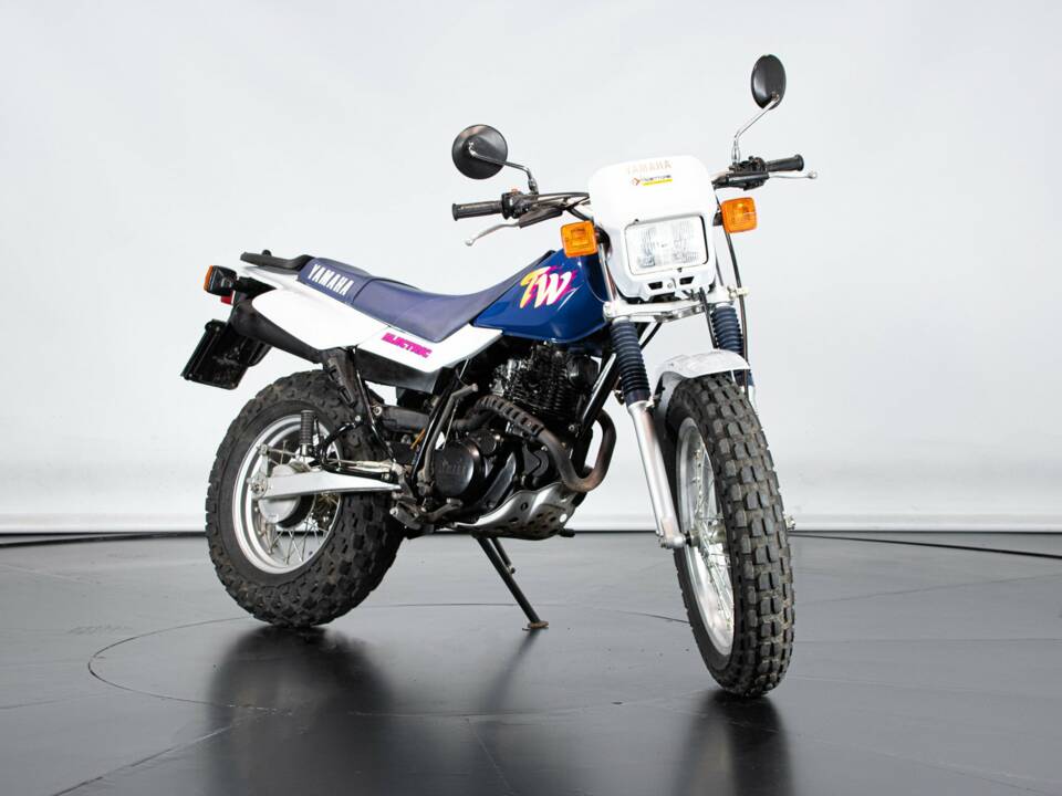 Bild 5/50 von Yamaha DUMMY (1995)