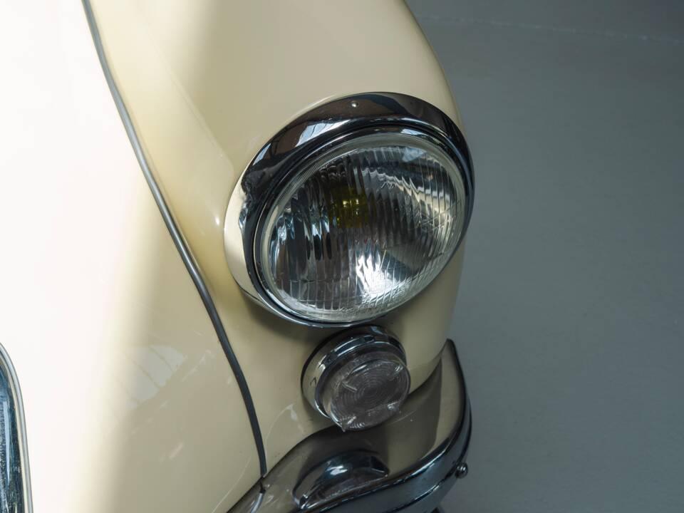 Image 17/22 of MG MGA 1600 (1960)