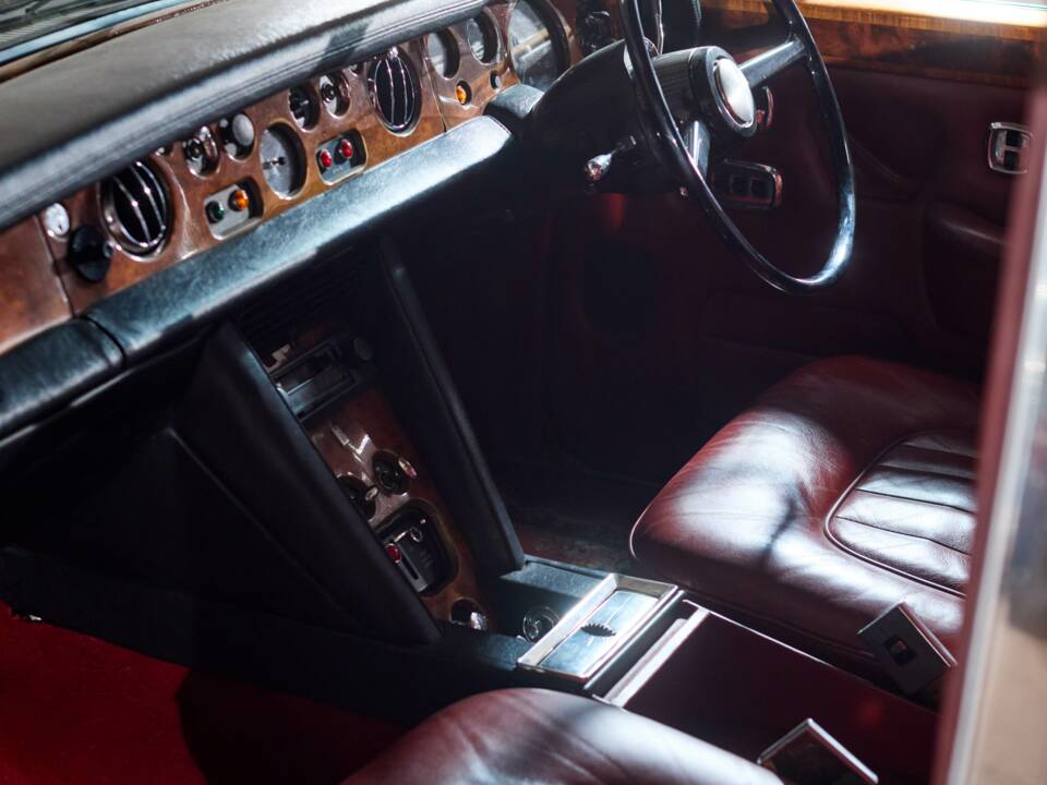 Imagen 58/74 de Rolls-Royce Silver Shadow I (1971)