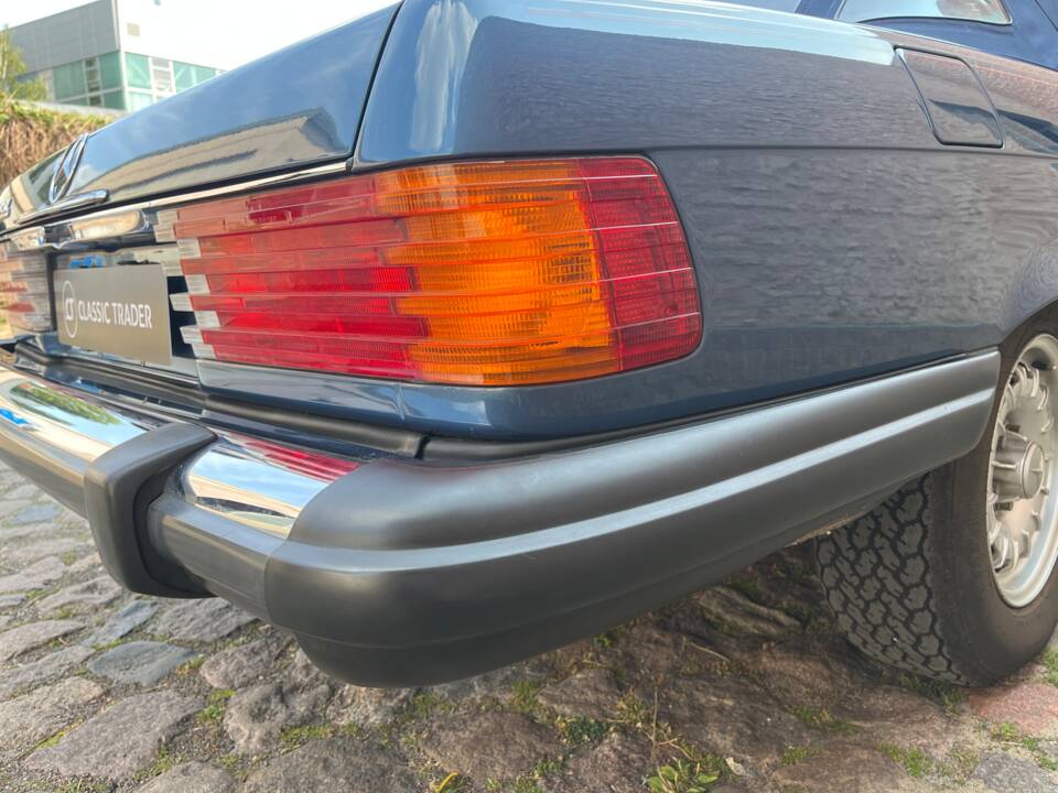 Afbeelding 22/146 van Mercedes-Benz 380 SL (1982)
