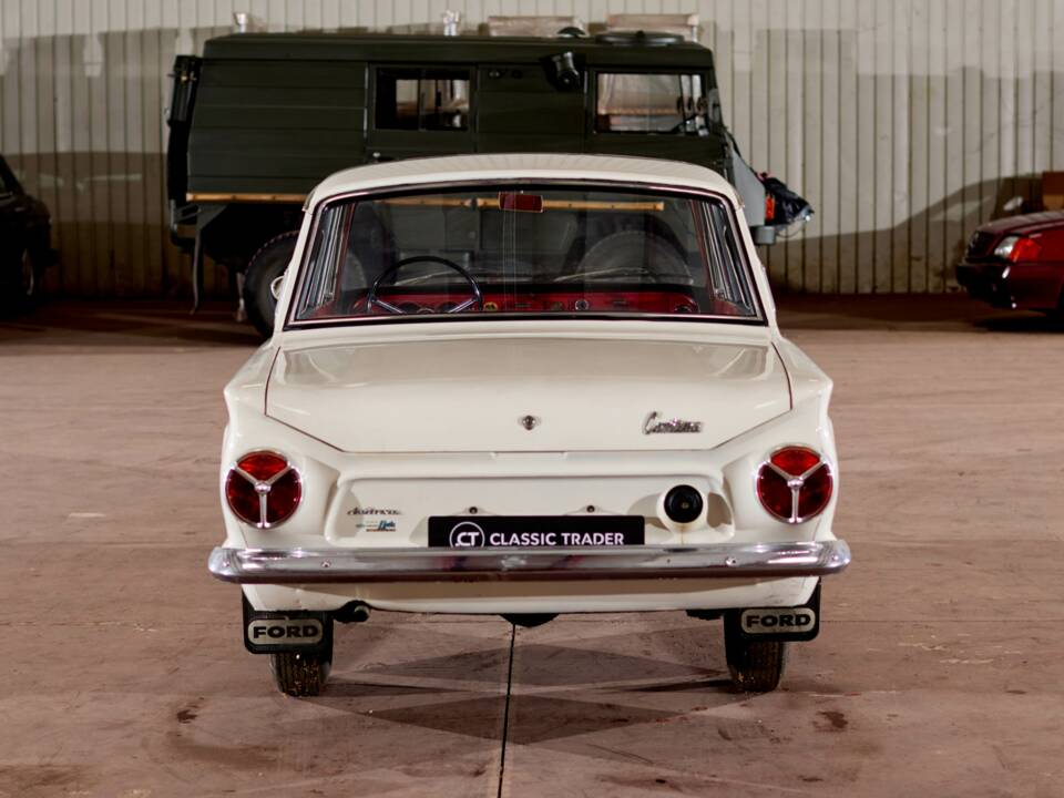 Bild 8/23 von Ford Cortina 1200 Deluxe (1965)