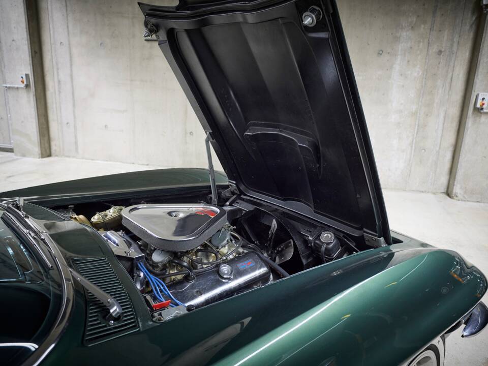 Image 63/78 of Chevrolet Corvette Stingray 427 (1967)