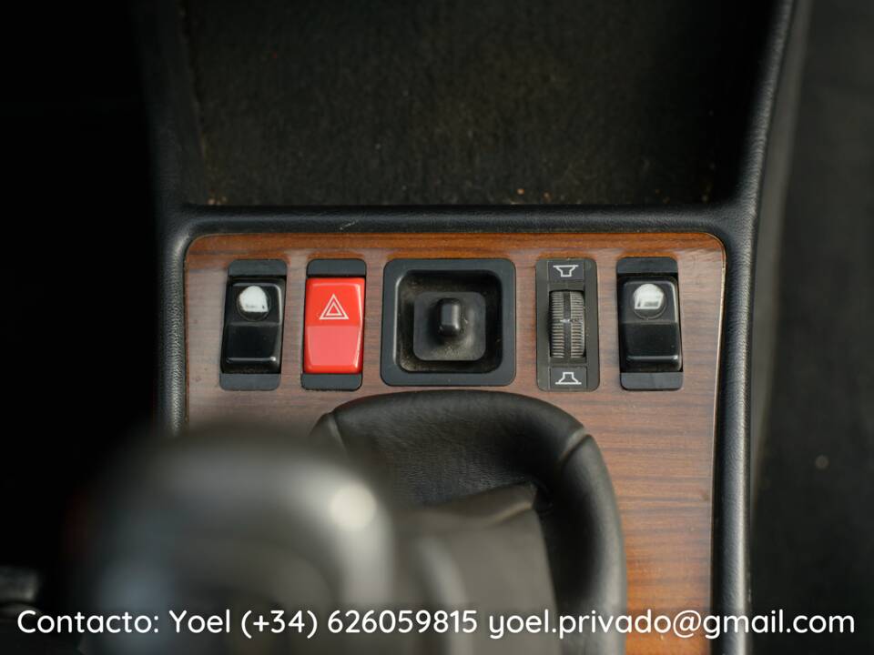 Image 32/41 of Mercedes-Benz 190 E 2.6 (1987)