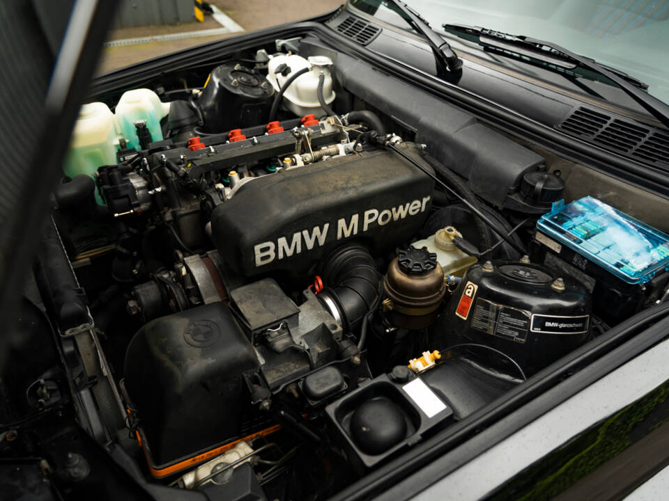 Image 10/37 of BMW M3 Sport Evo (1990)