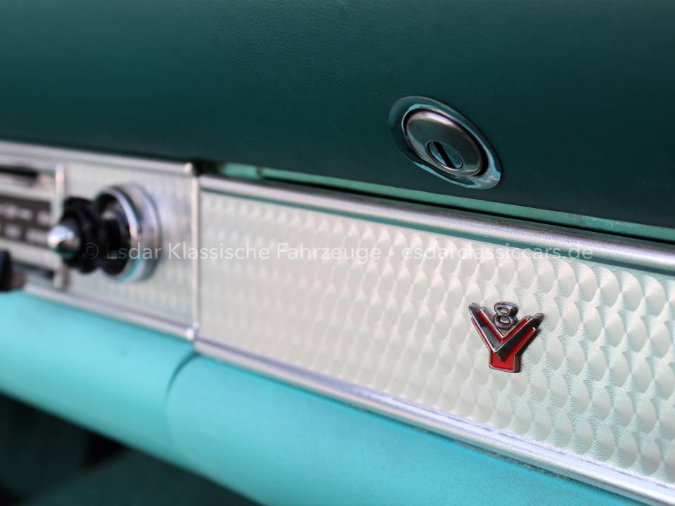 Image 39/40 of Ford Thunderbird (1955)