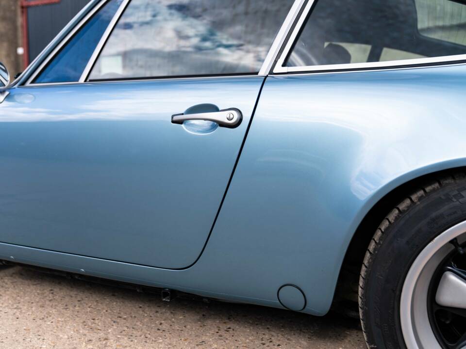 Image 38/50 of Porsche 911 SC 3.0 (1980)