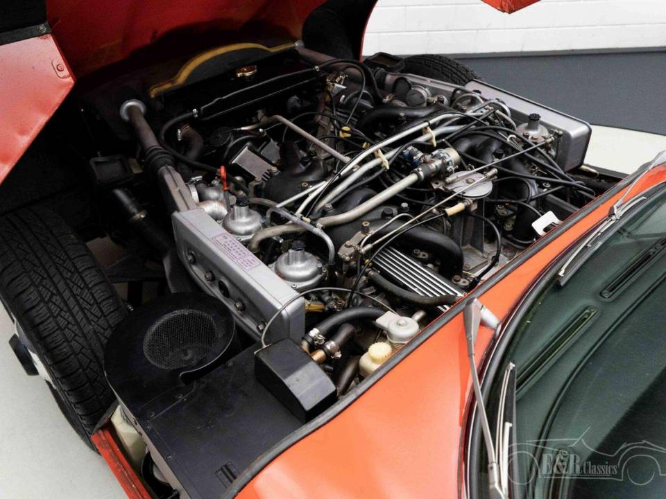 Image 18/19 of Jaguar E-Type V12 (1971)