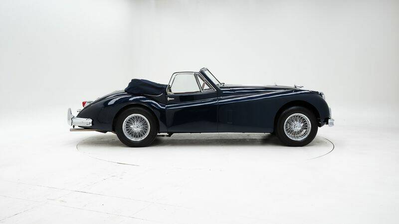 Immagine 6/15 di Jaguar XK 140 DHC (1957)