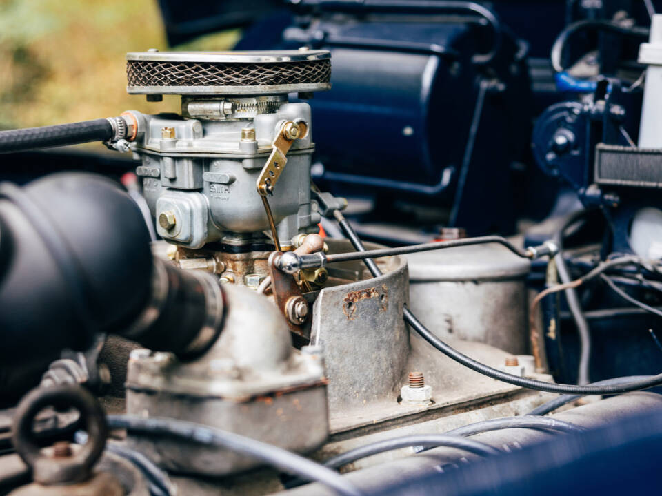 Image 126/199 of BMW 502 - 3.2 Litre (1961)