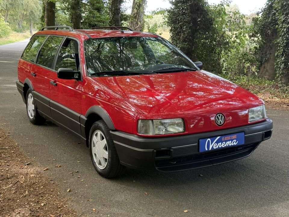 Image 3/21 of Volkswagen Passat Variant 2.0 (1990)