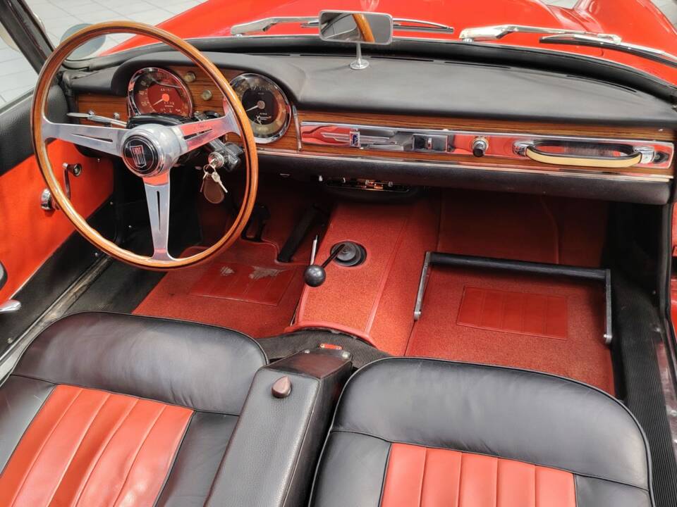 Bild 31/58 von O.S.C.A. Barchetta (1960)