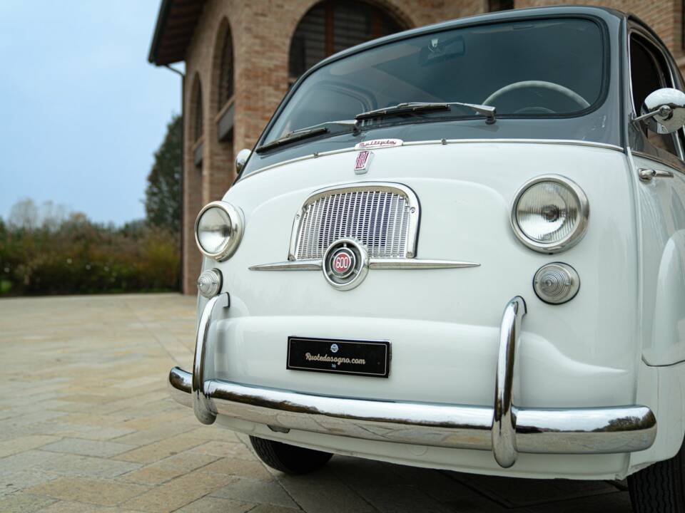 Image 23/50 of FIAT 600 D Multipla (1963)