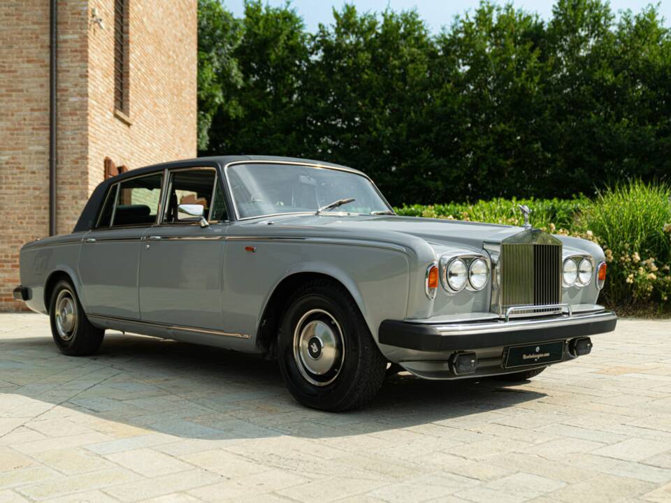 Image 2/50 of Rolls-Royce Silver Wraith II (1979)