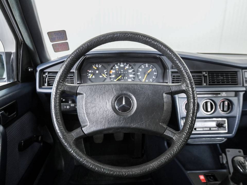 Afbeelding 5/50 van Mercedes-Benz 190 D (1986)