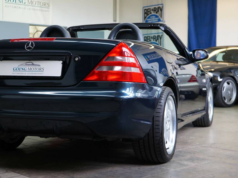 Bild 16/46 von Mercedes-Benz SLK 230 Kompressor (1997)