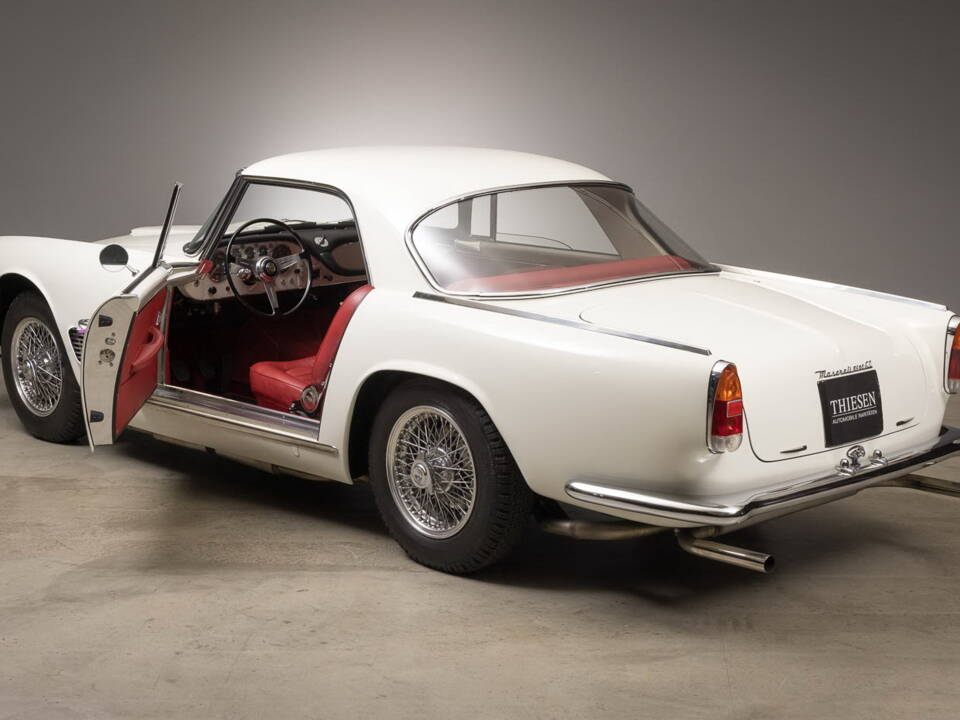 Image 10/39 of Maserati 3500 GT Touring (1961)