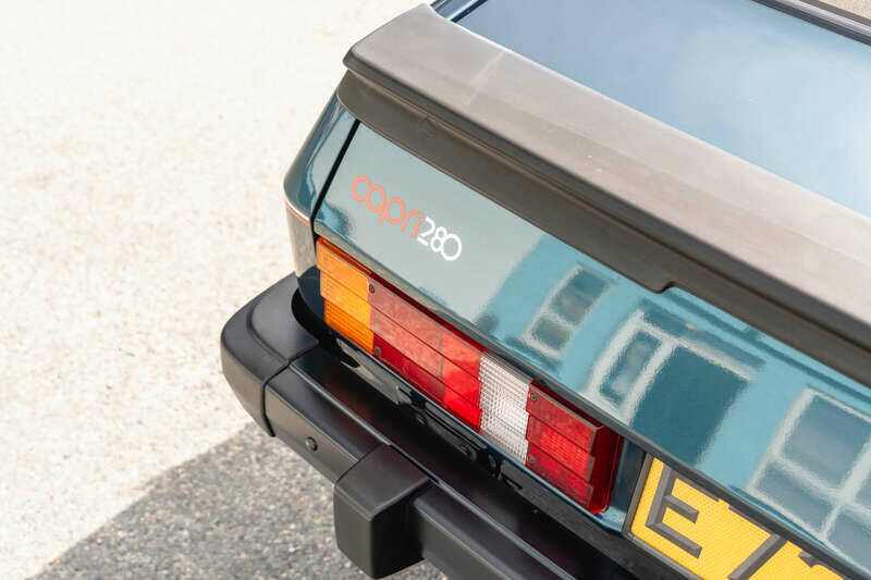 Image 16/46 de Ford Capri III 280 Brooklands (1987)