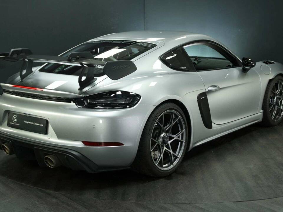 Image 2/50 of Porsche 718 Cayman GT4 RS Weissach (2023)
