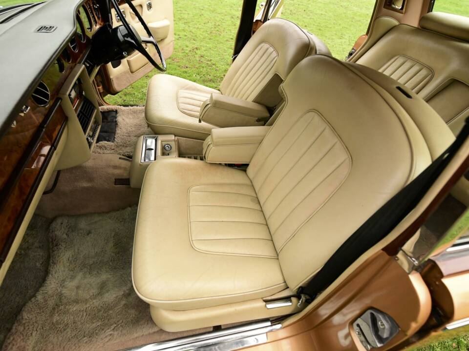 Bild 22/50 von Rolls-Royce Silver Shadow II (1979)
