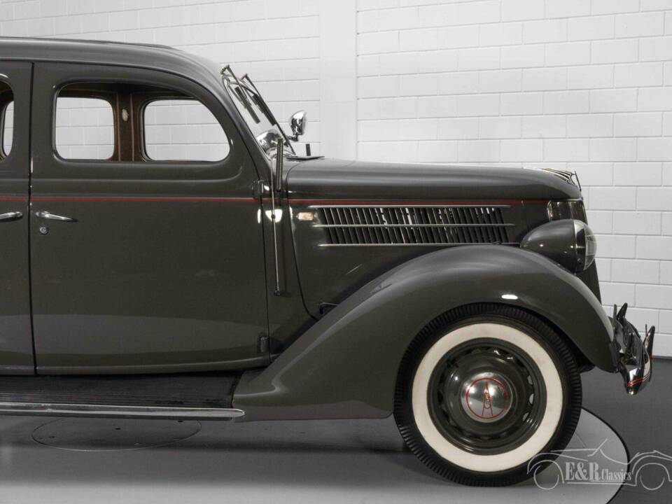 Image 10/19 of Ford V8 (1936)