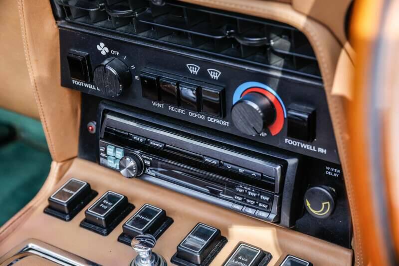 Bild 39/41 von Aston Martin V8 Vantage Volante (1988)