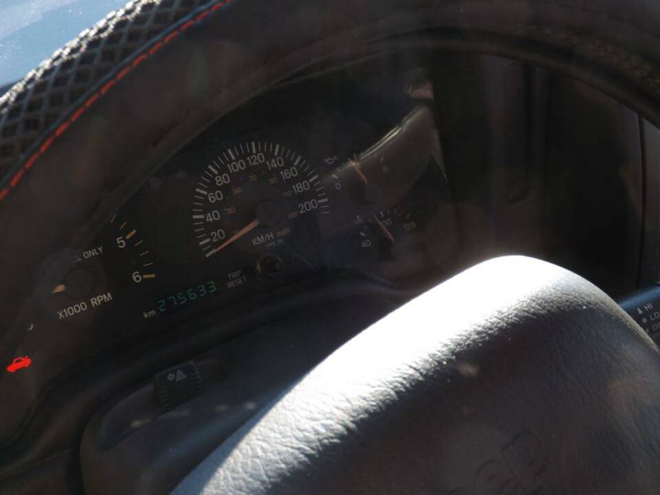 Immagine 37/50 di Jeep Cherokee 2.5 TD (2000)