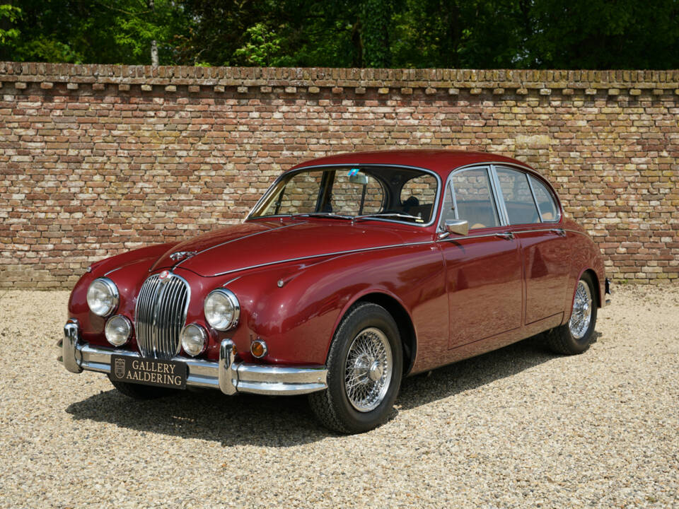 Image 17/50 of Jaguar Mk II 2.4 (1962)