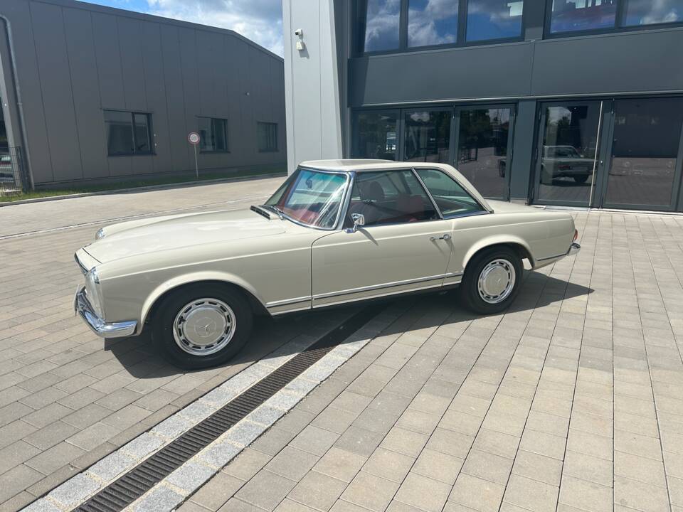 Image 3/30 of Mercedes-Benz 280 SL (1970)